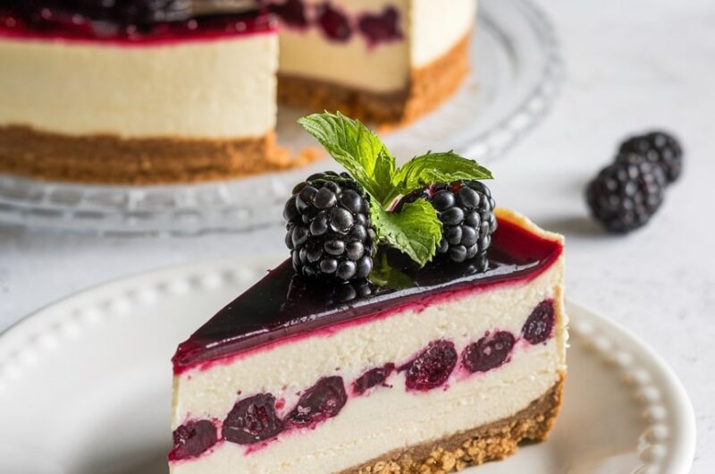 Blackberry Cheesecake: A Berry-Licious Delight