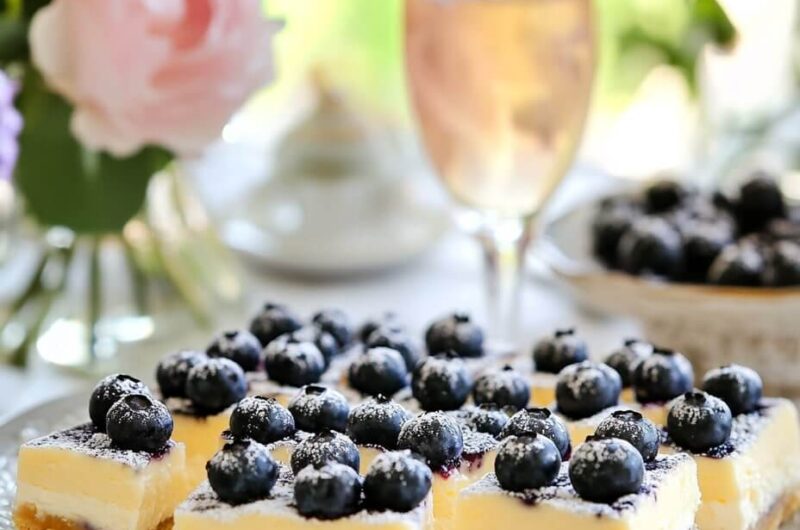 No-Bake Blueberry Cheesecake Bars: A Sweet & Creamy Delight