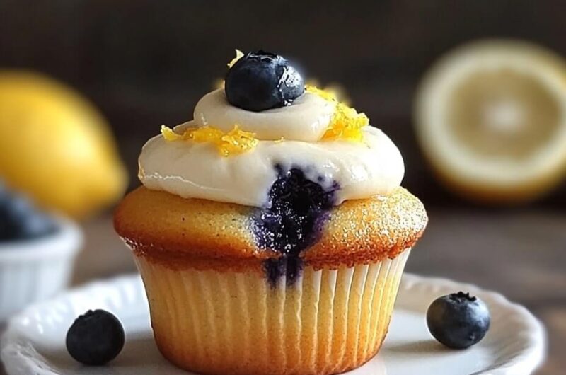 Lemon Blueberry Cupcakes: A Burst of Citrus and Berry Bliss